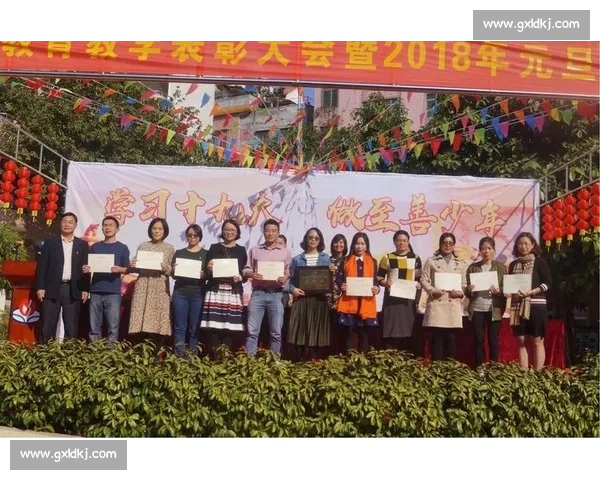 8 个月磨剑!女子拔河队逆袭夺冠 8 个月磨剑!女子拔河队逆袭夺冠