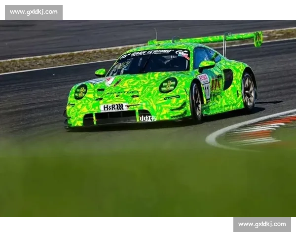 保时捷 911 GT3 R 骷髅暴龙涂装,小勒芒惊艳登场 保时捷 911 GT3 R 骷髅暴龙涂装,小勒芒惊艳登场